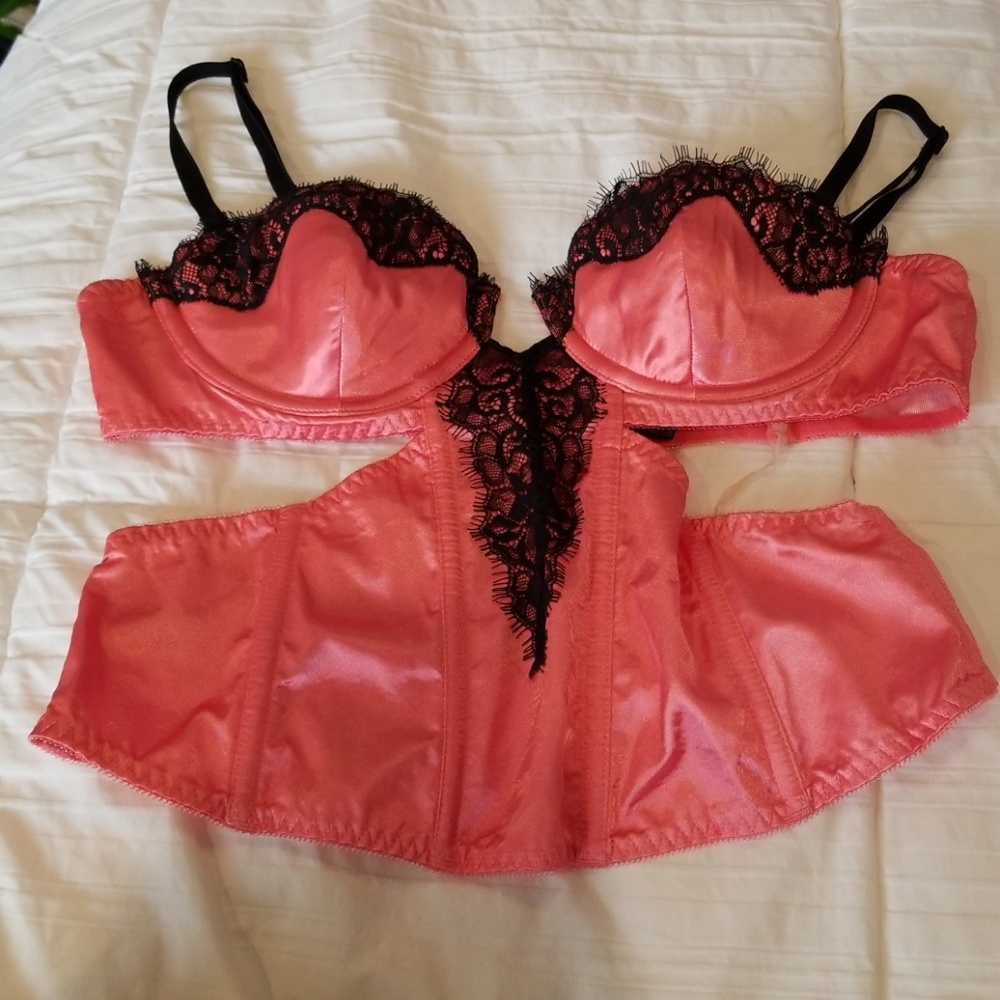 Cut-out pink corset bra - Frederick's of Hollywood